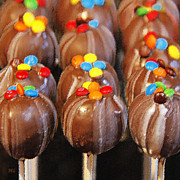 Ben and Raisa Gertsberg - Sprinkle Me Bright - Chocolate Still Life